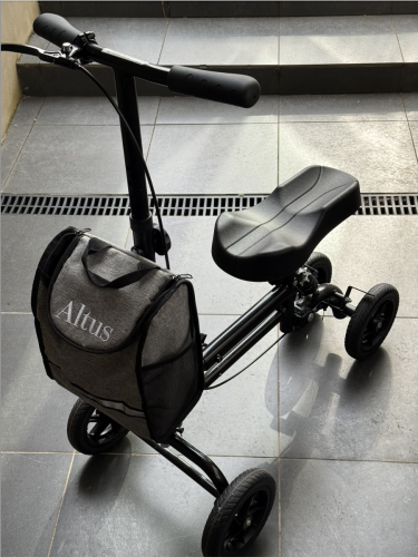 Altus Folding Knee Scooter
